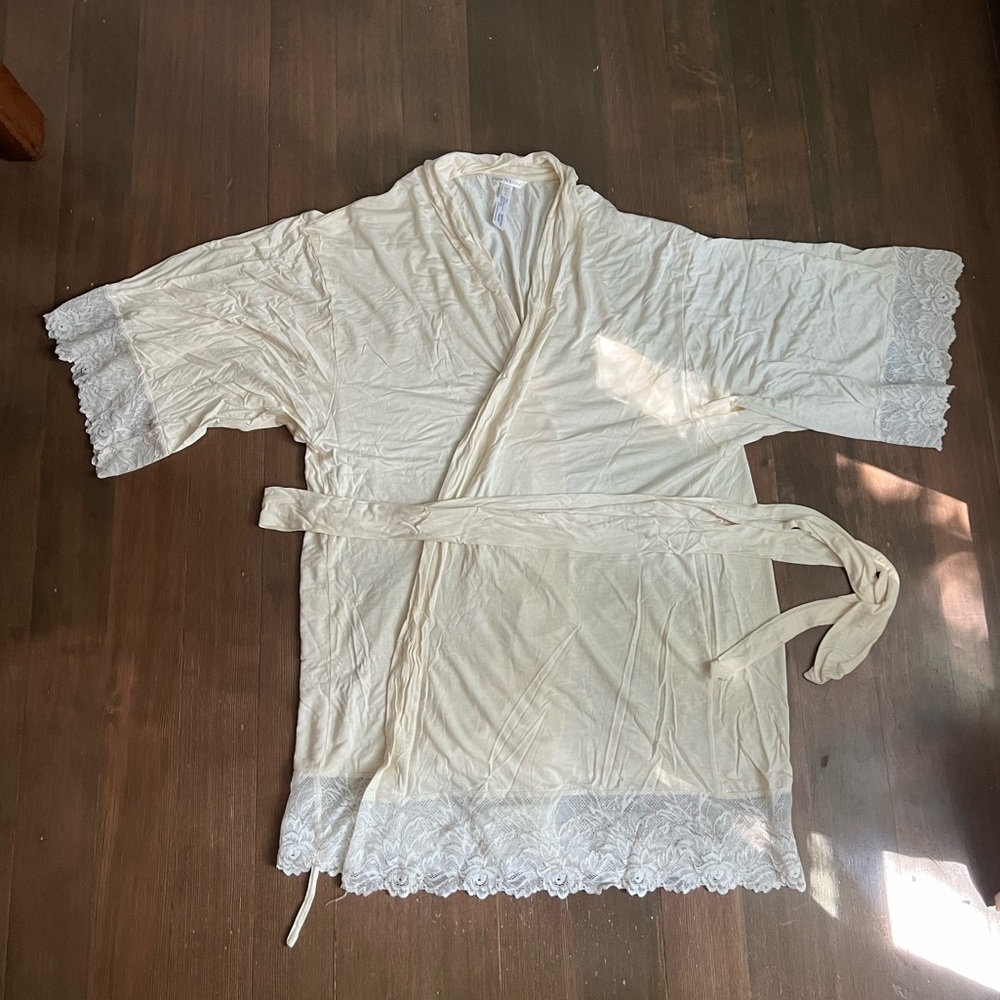 Flora Nikrooz Robe with Lace